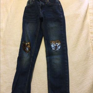 Girls jeans with heart sequin on knees, size 6x
